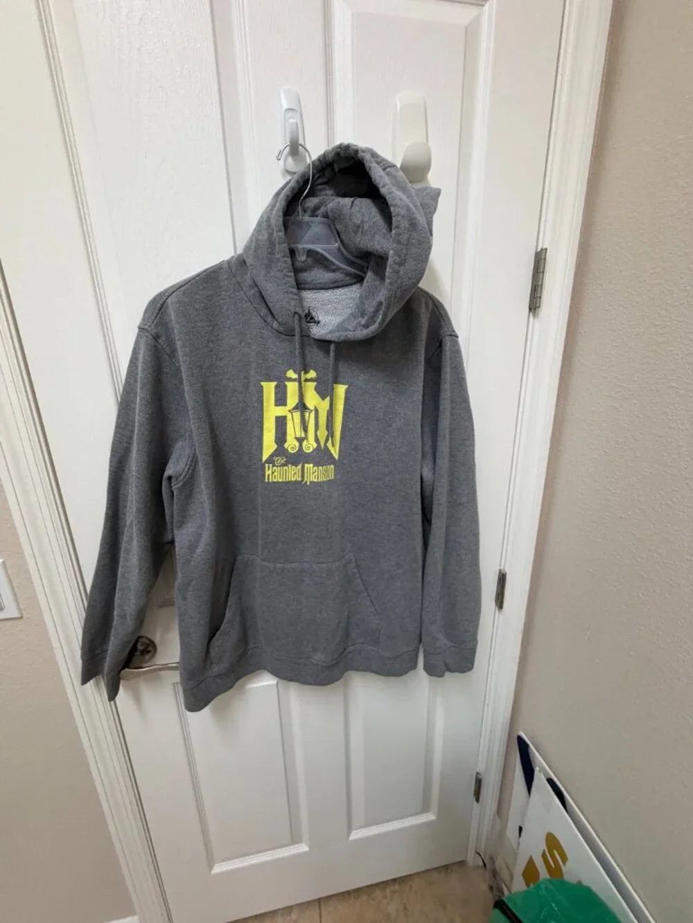 Disney Haunted Mansion Hoodie Size XL